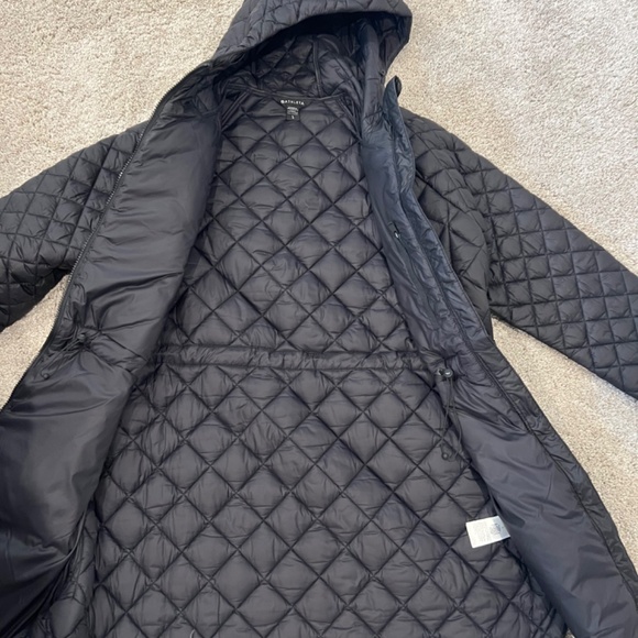 Athleta WHISPER FEATHERLESS PUFFER PARKA - Picture 2 of 3